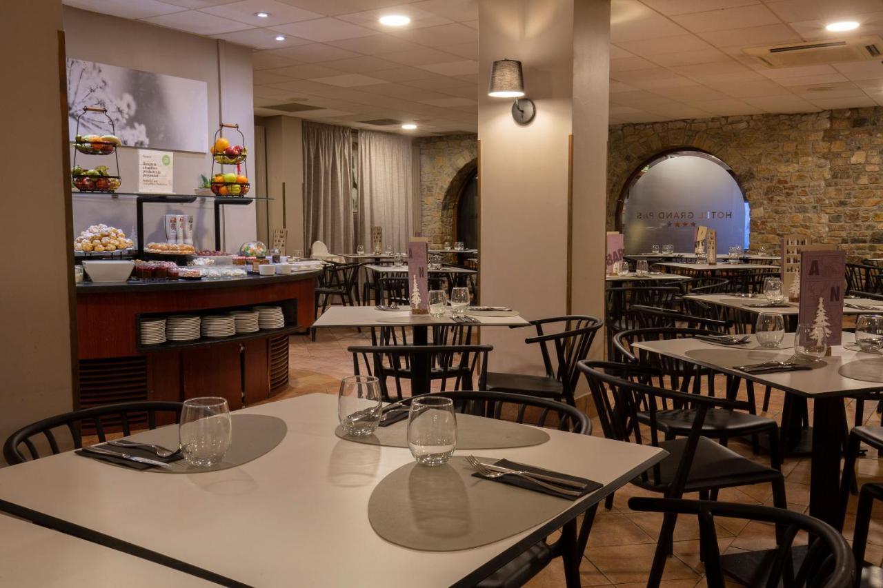 Hotel Grand Pas Pas de la Casa Kültér fotó