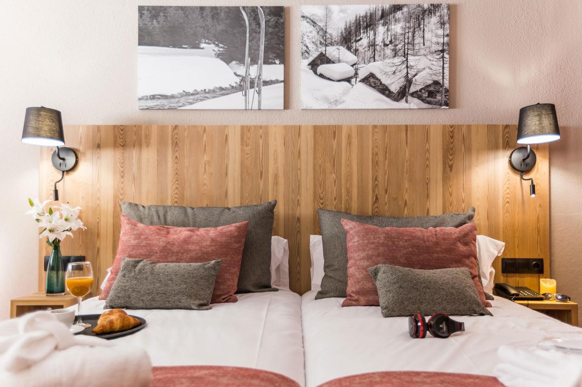 Hotel Grand Pas Pas de la Casa Kültér fotó