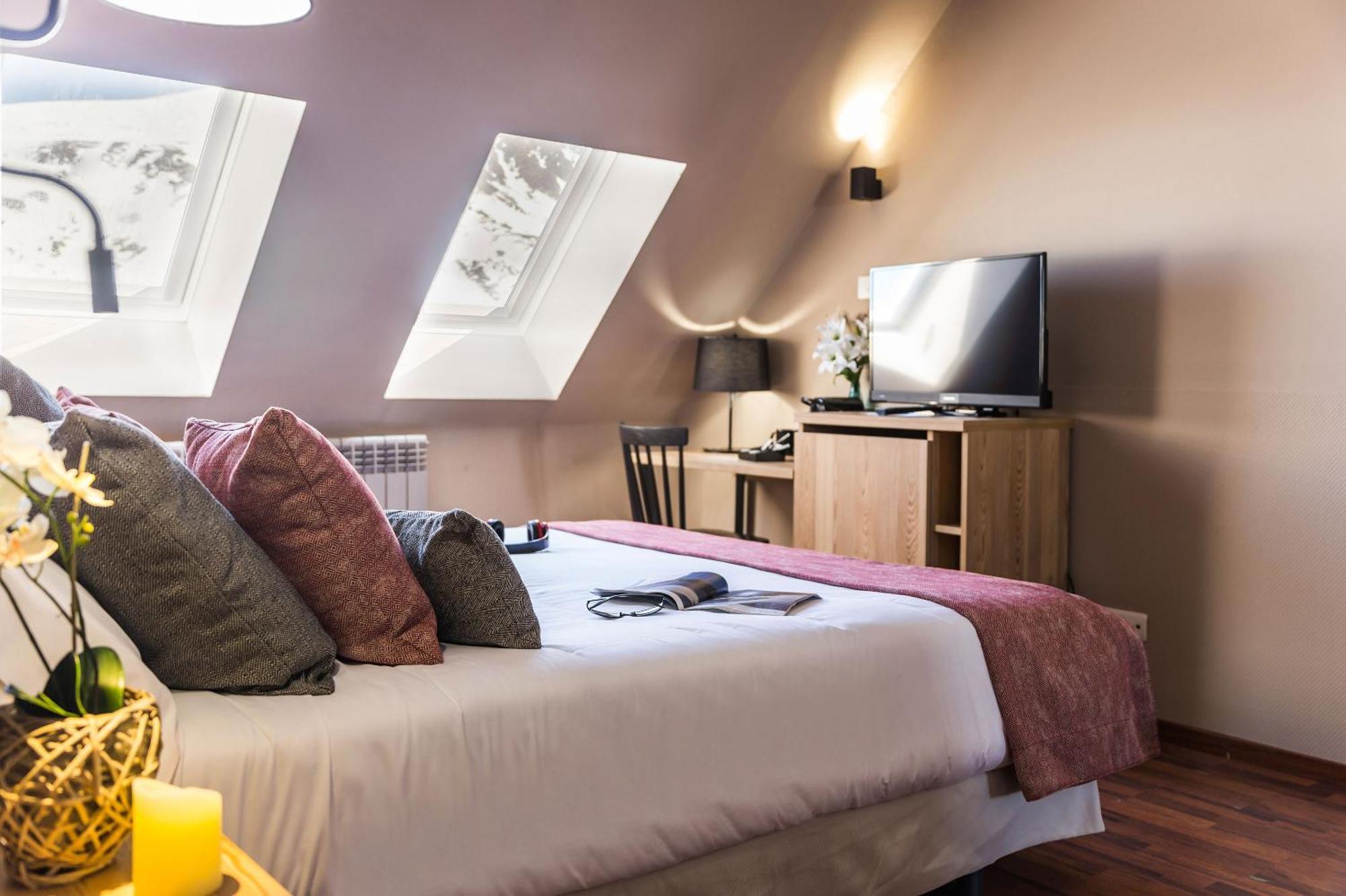 Hotel Grand Pas Pas de la Casa Szoba fotó